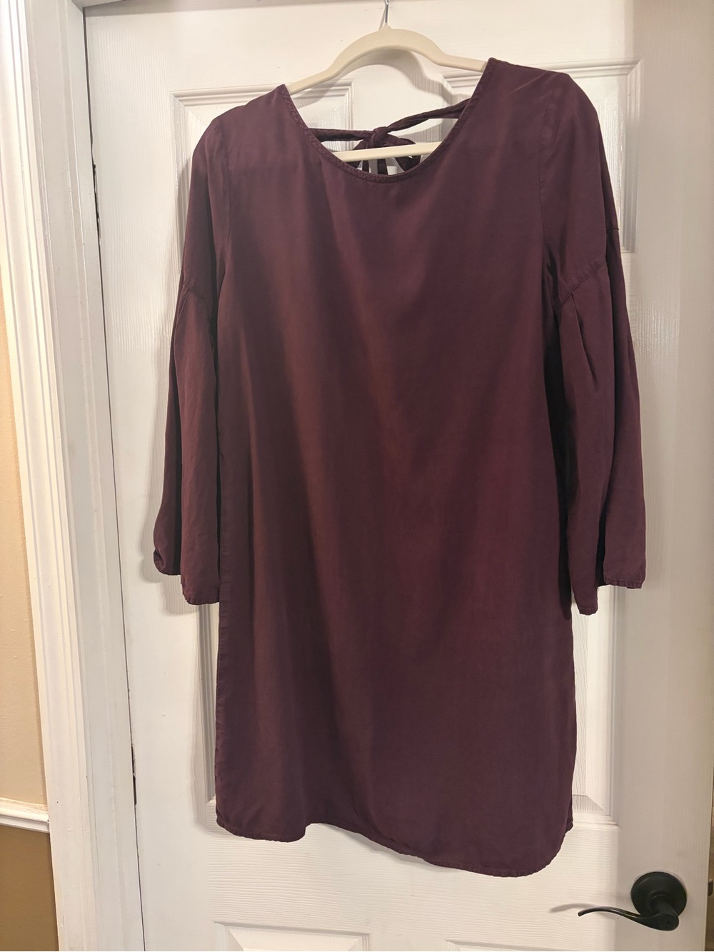 Anthropologie Cloth & Stone Plum Bell Sleeve Tie Back Shift Dress M